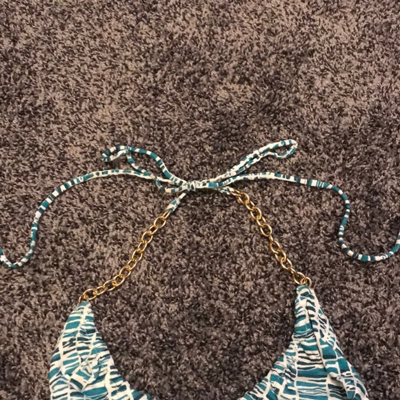 Express halter top - Picture 3 of 5